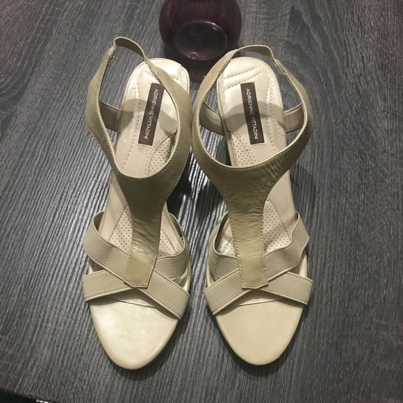 SOLD 🎉ADRIENNE VITTADINI Nude Sandals Heels 9 M - Picture 2 of 5